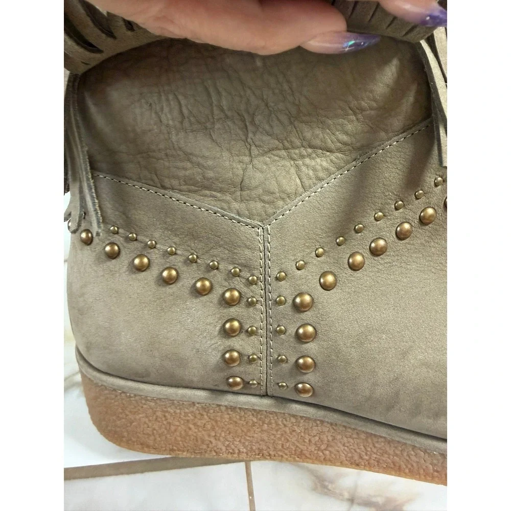 UGG Ariane Fringe Ankle Boots Womens 9.5 Sahara Taupe Suede Studded 1018638